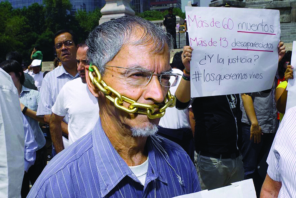 Marcha de protesta en una calle de la Ciudad de México