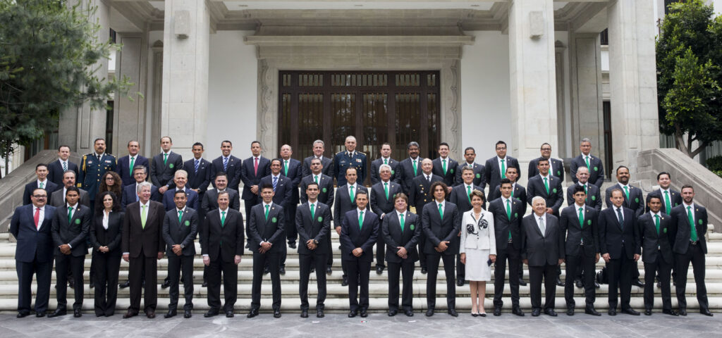 La Selección Mexicana de fútbol posando como equipo