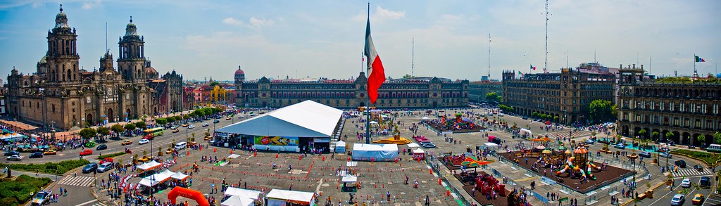 Panorámica del Zócalo de la Ciudad de México, sede del FIFA Fan Fest