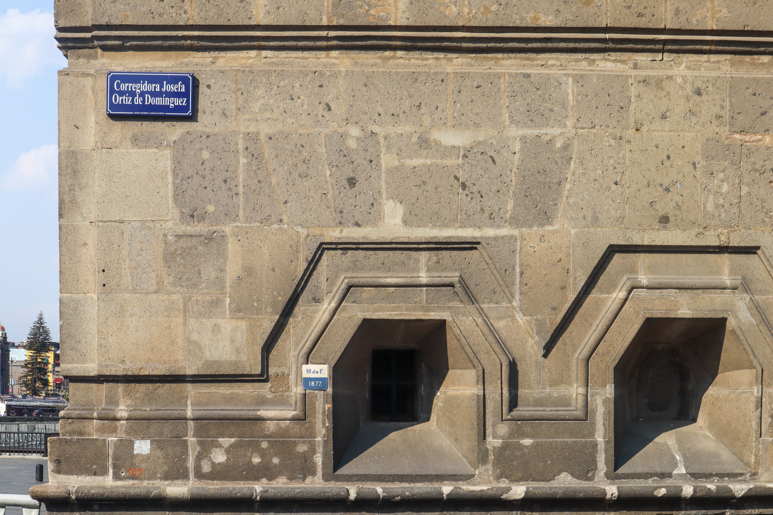 Fachada del Palacio Nacional en la Ciudad de México, sede de la reunión entre Sheinbaum y Felipe VI