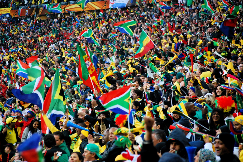 Afición de Sudáfrica celebrando, equipo protagonista del Sudáfrica vs Canadá del Mundial 2026