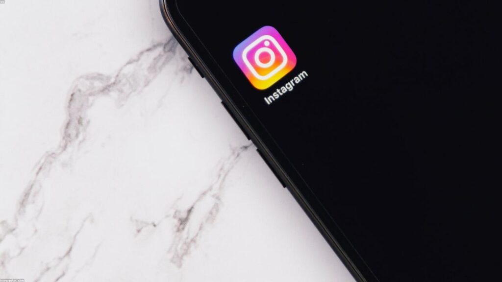 Aplicación de mensajería en un smartphone