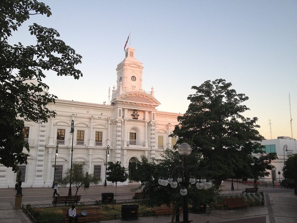 Fachada del Palacio de Gobierno de Sonora en Hermosillo