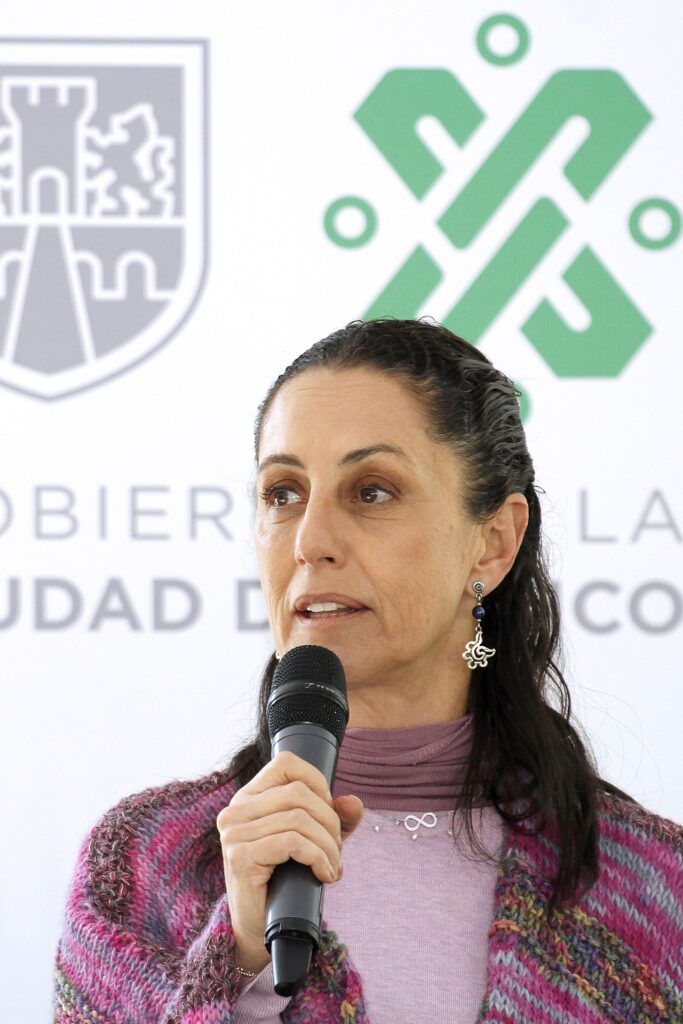 La presidenta Claudia Sheinbaum durante una conferencia de prensa