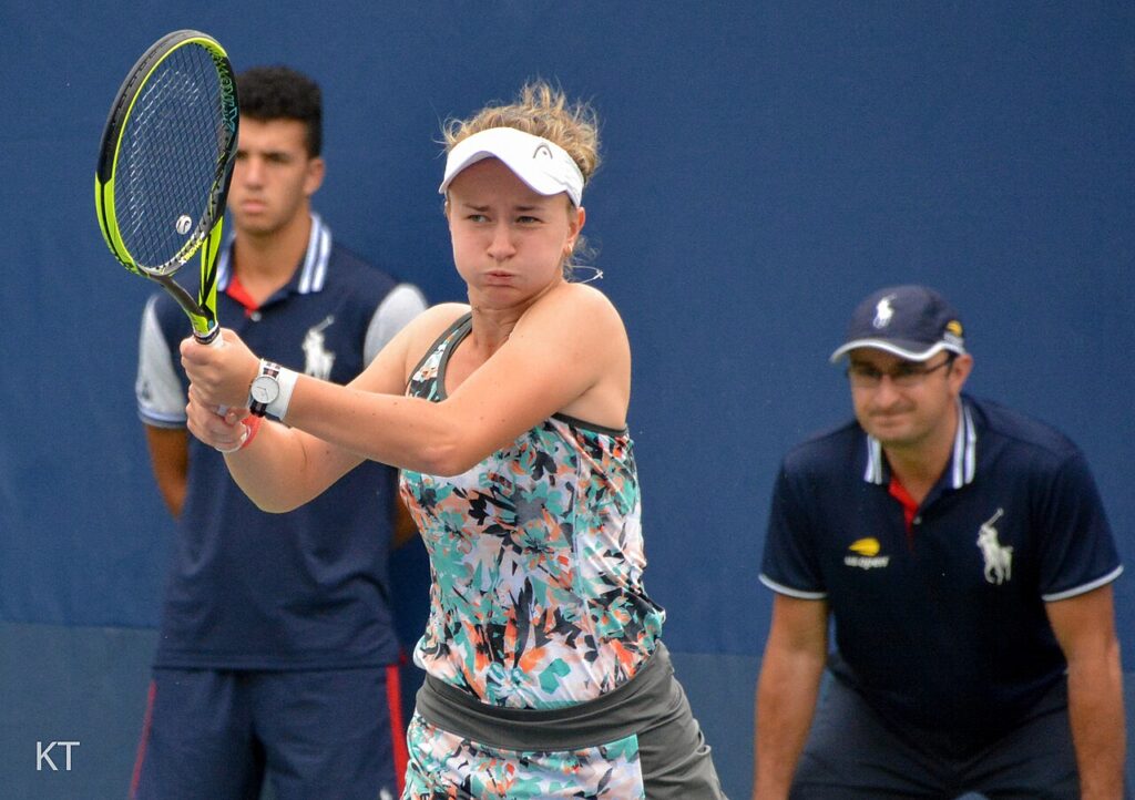 Barbora Krejcikova, campeona defensora que dio el batacazo de Wimbledon 2026