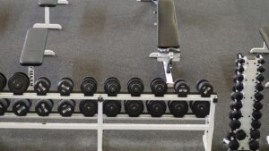 El «punto óptimo» del entrenamiento de fuerza: 90 a 120 minutos a la semana para vivir más