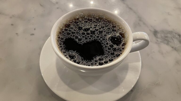Café por la mañana: la hora a la que lo tomas también cuenta para tu corazón