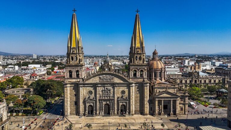 Crisis del agua en Guadalajara: Lemus anuncia obras millonarias y Sheinbaum le responde