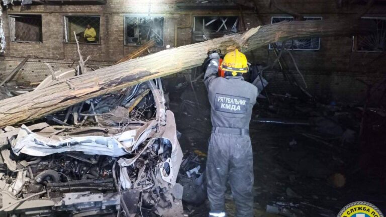 Ataque ruso a Kiev deja al menos 12 muertos en vísperas de la cumbre de la OTAN en Ankara